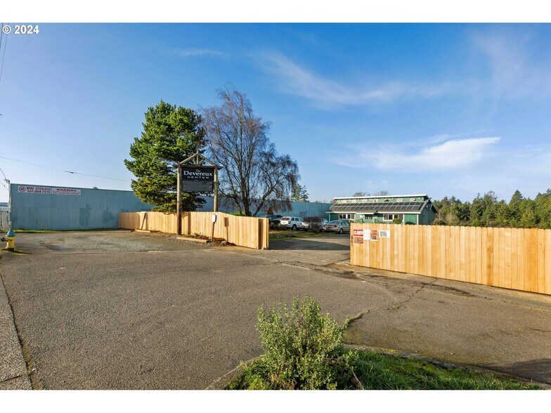 More Photos Of 1200 Newmark Ave, Coos Bay Medical For Sale