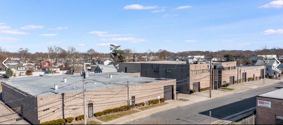 More Photos Of 22 Sprague Ave, Amityville Warehouse For Lease
