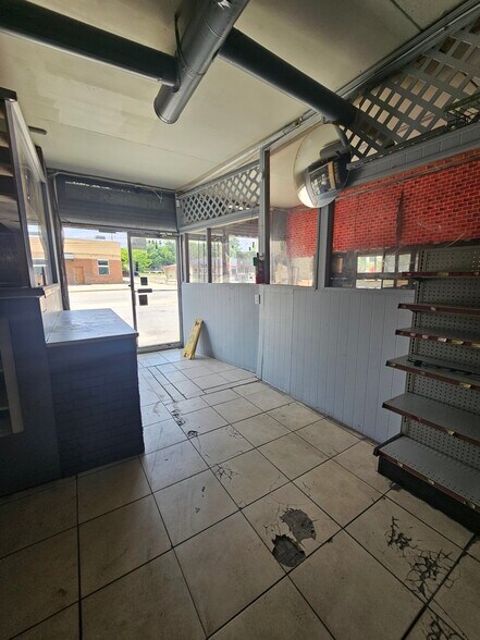 More Photos Of 2324 Two Notch Rd, Columbia Freestanding For Sale