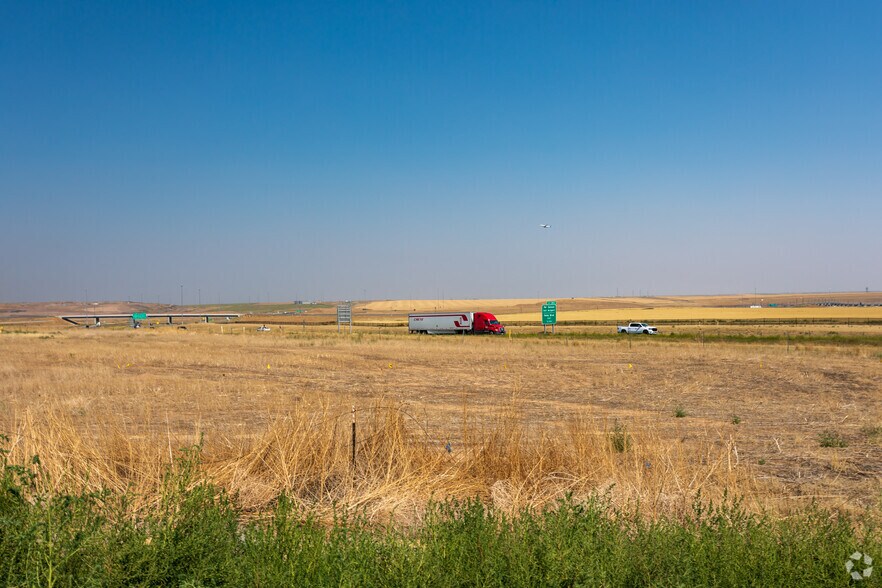 More Photos Of E 64th St & Pena Blvd, Denver Distribution For Sale