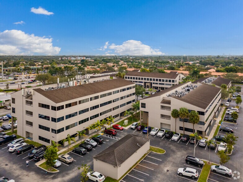 More Photos Of 11400-11440 N Kendall Dr, Miami Unknown For Lease