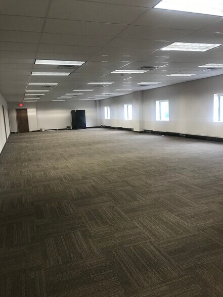 More Photos Of 50-58 Burnett Ave, Maplewood Research And Development For Lease