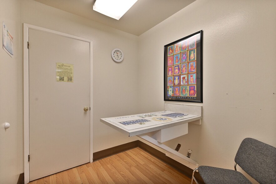 More Photos Of 382 CA-4, Murphys Office For Sale