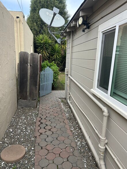 More Photos Of 612 Central Ave, Salinas Multifamily For Sale