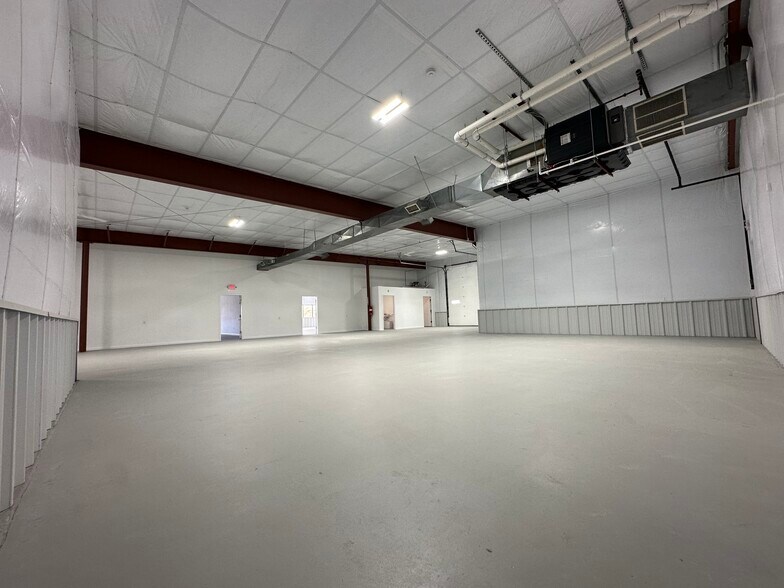 More Photos Of 238 Norwich Rd, Plainfield Industrial For Sale