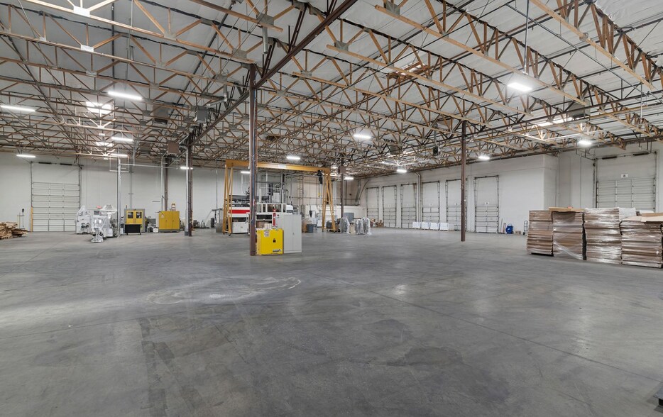 More Photos Of 4580 N Walnut Rd, North Las Vegas Warehouse For Lease