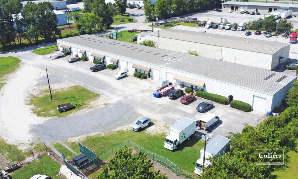 More Photos Of 3430 Buffalo Ave, Charleston Showroom For Lease