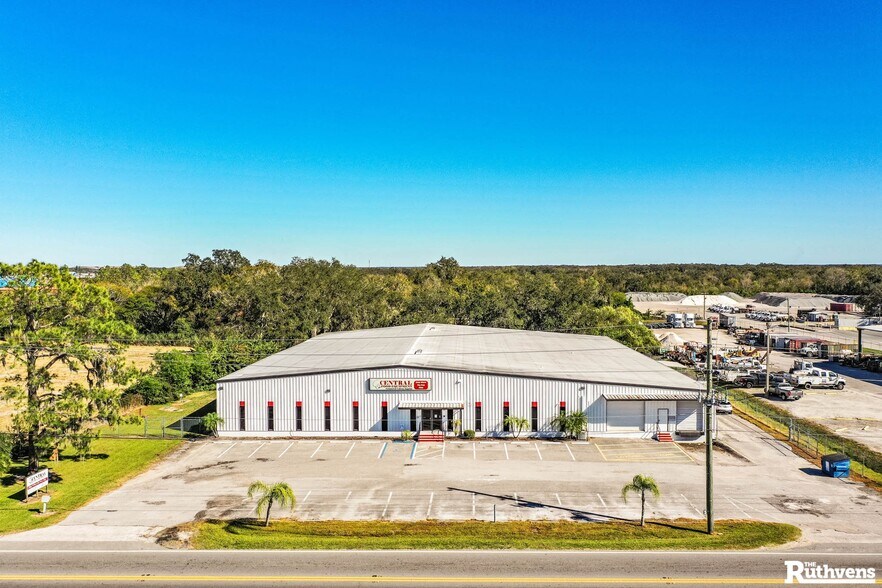 More Photos Of 3310 Reynolds Rd, Lakeland Warehouse For Sale