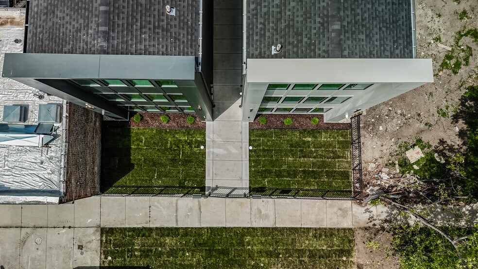 More Photos Of 6050 Eberhart ave, Chicago Apartments For Sale