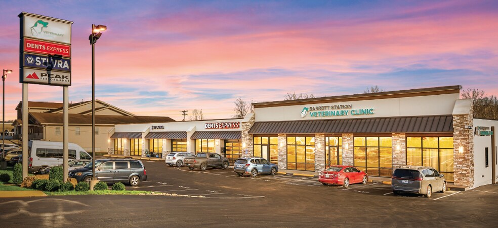 Primary Photo Of 13830-13842 Manchester Rd, Ballwin Storefront For Lease