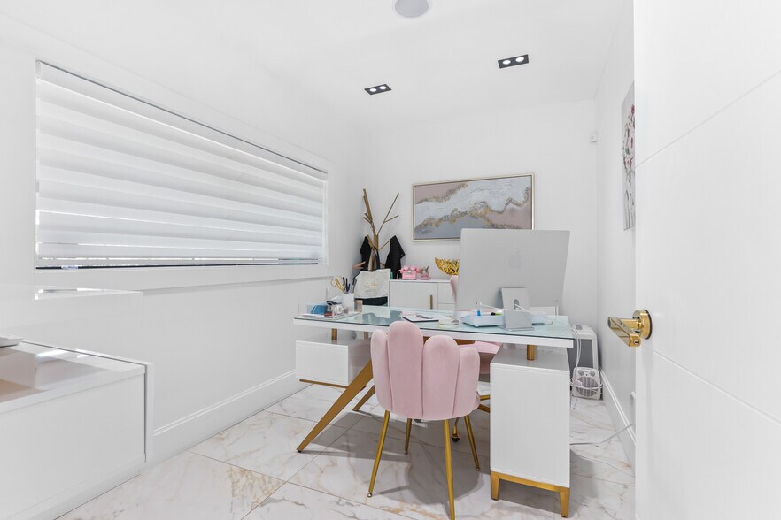 More Photos Of 4150 SW 110th Ave, Beaverton Office For Sale