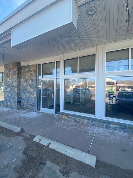 More Photos Of 49 Waterbury Rd, Prospect Storefront For Sale