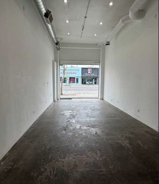 More Photos Of 7406 Melrose Ave, Los Angeles Storefront Retail Residential For Lease