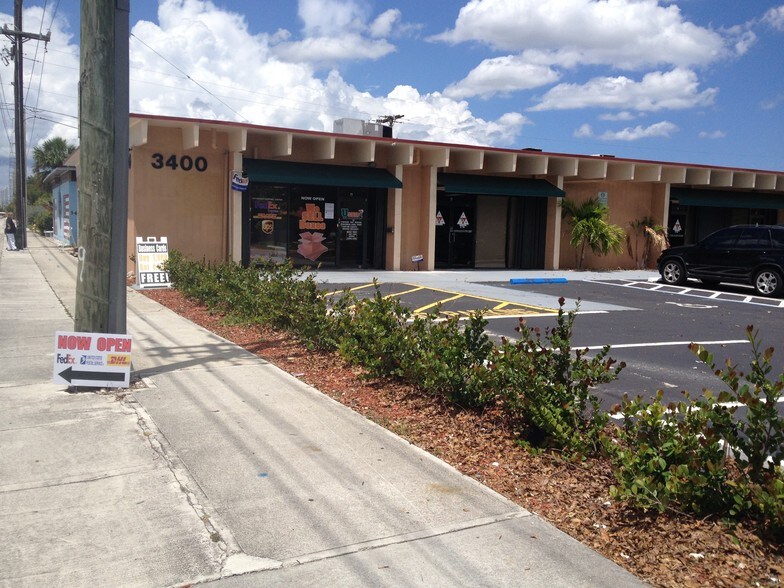 More Photos Of 3400 Powerline Rd, Fort Lauderdale Freestanding For Sale