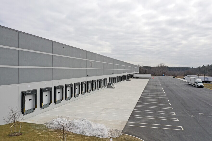 More Photos Of 237 E Main St, Norton Unknown For Lease