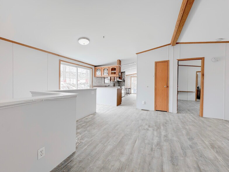 More Photos Of 25 Popes Ln, Danvers Flex For Sale