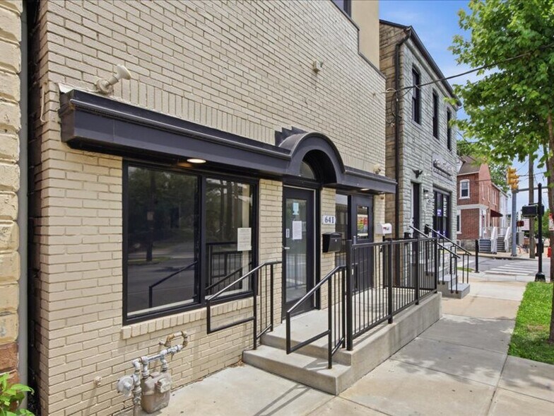Primary Photo Of 641 S Prince St, Lancaster Storefront For Sale