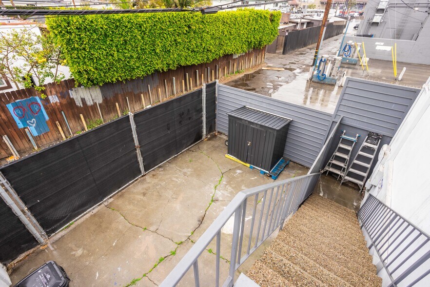 More Photos Of 12421 Venice Blvd, Los Angeles Loft Creative Space For Sale
