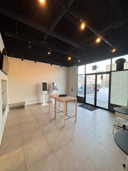 More Photos Of 6490 Cartmell Pl SW, Edmonton Storefront For Lease