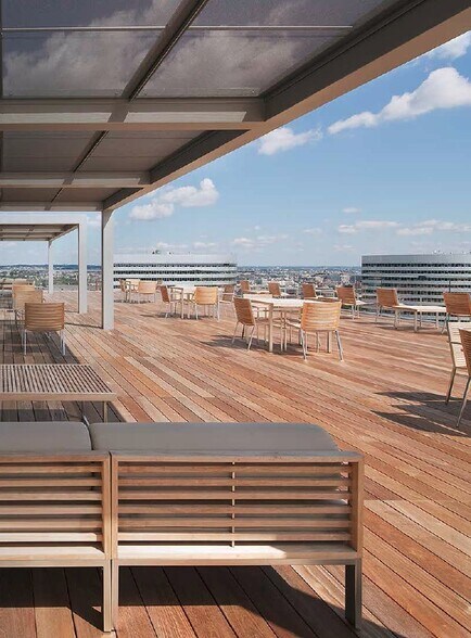 More Photos Of 1300 N 17th St, Arlington Office For Lease