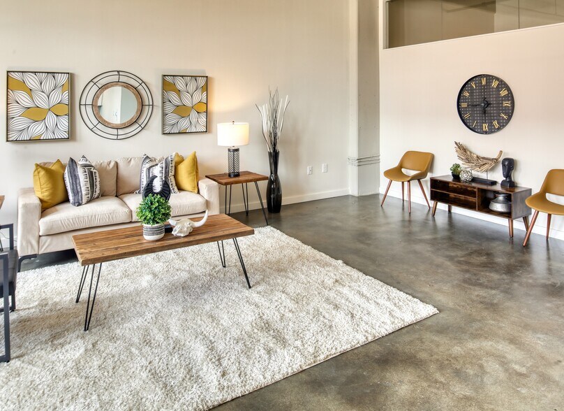 More Photos Of 1100 Richmond Hwy, Richmond Apartments For Sale