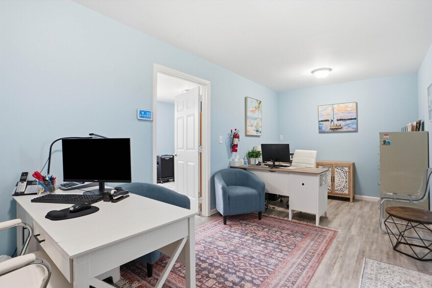 More Photos Of 8075 Lone Star Rd, Jacksonville Religious Facility For Sale