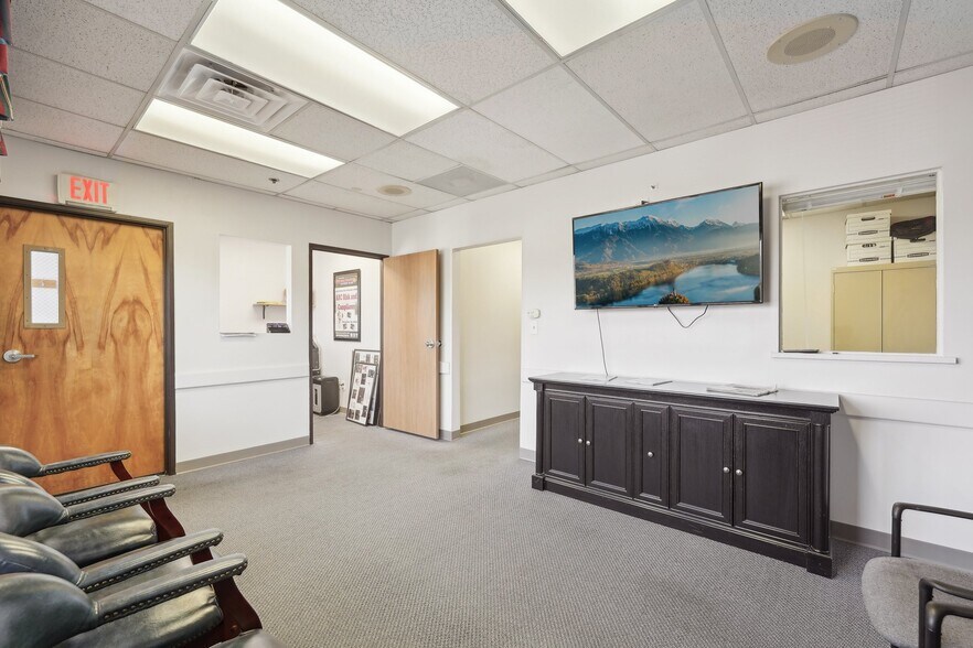 More Photos Of 1245 Whitehorse Mercerville Rd, Hamilton Medical For Sale