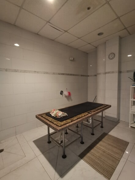 More Photos Of 2301 Wilton Dr, Wilton Manors Apartments For Sale