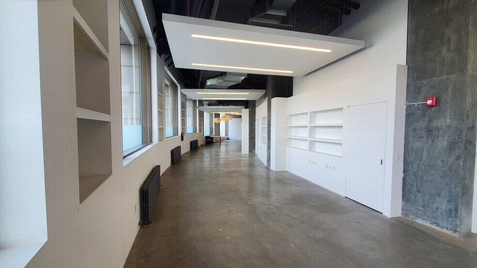 More Photos Of 240 Riverside Blvd, New York Apartments For Sale