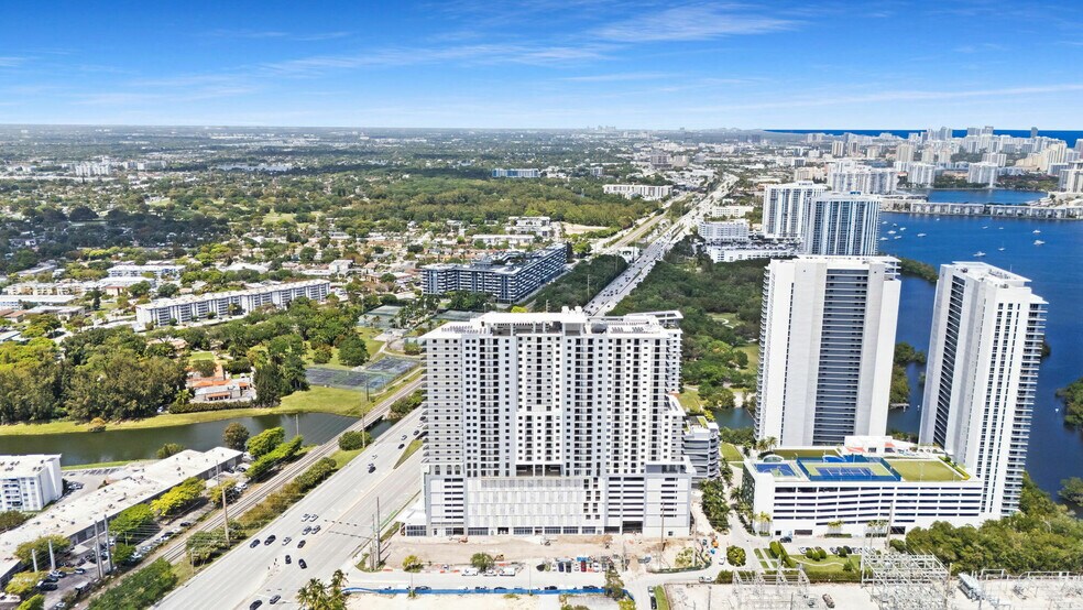 More Photos Of 16375 Biscayne Blvd, North Miami Beach Apartments For Lease