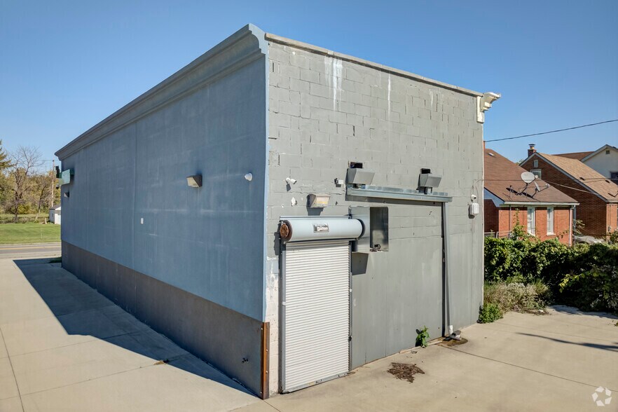 More Photos Of 14108 Houston Whittier St, Detroit Freestanding For Sale