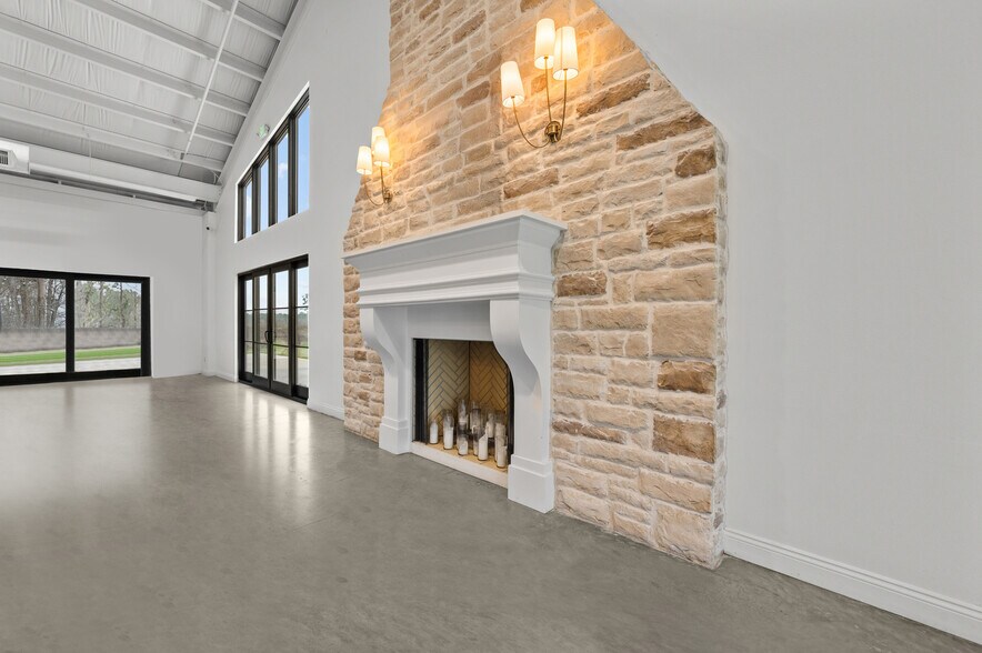 More Photos Of 6644 TX-61, Anahuac Theater Concert Hall For Sale