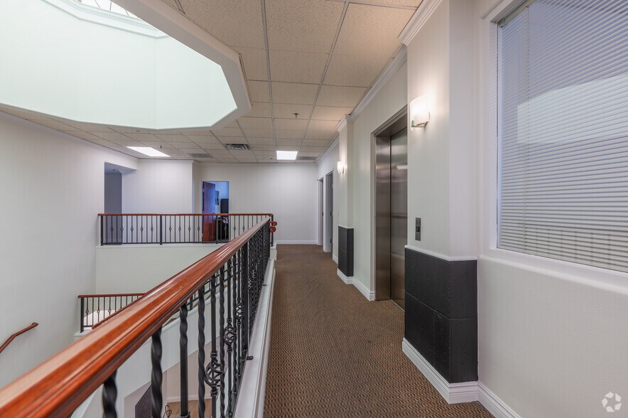 More Photos Of 4496 S Pecos Rd, Las Vegas Office For Sale