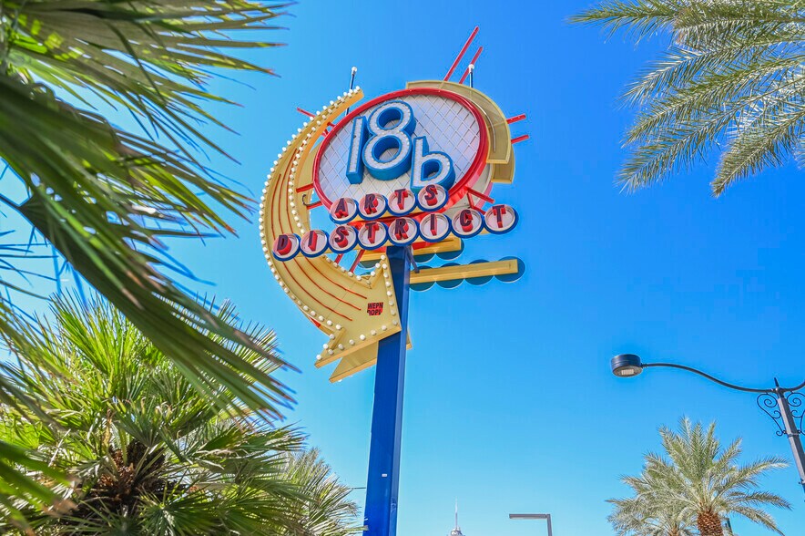 More Photos Of 630 S 3rd St, Las Vegas Office For Sale