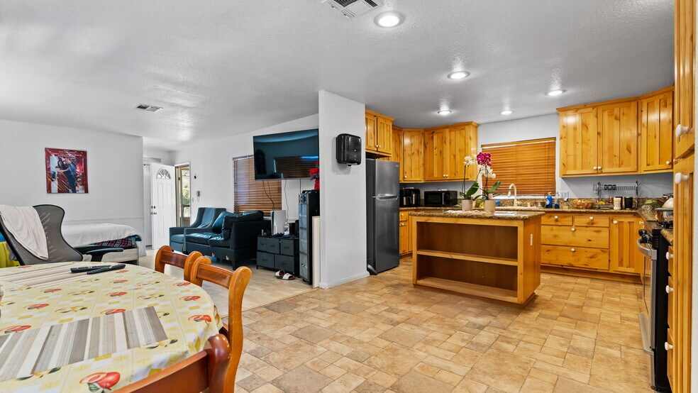 More Photos Of 4431 Escondido Canyon Rd, Acton Apartments For Sale