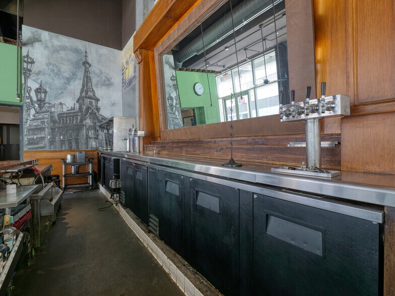 More Photos Of 1155 S Grand Ave, Los Angeles Apartments For Lease
