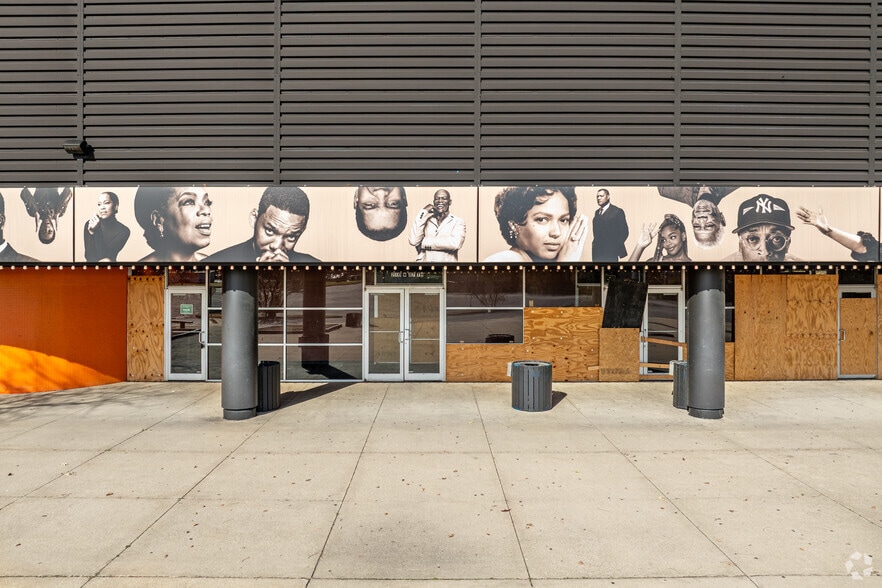 More Photos Of 210 W 87th St, Chicago Movie Theatre For Sale