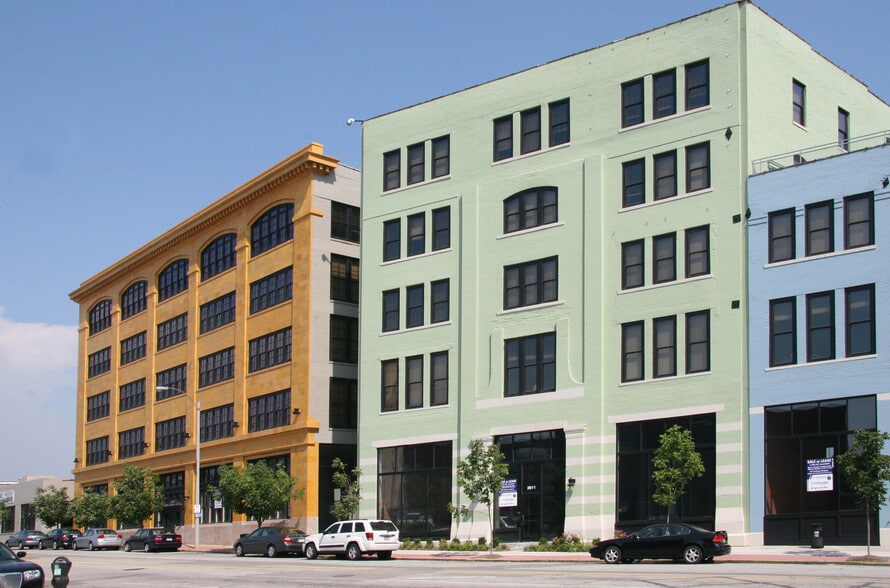 Primary Photo Of 2615 Washington Ave, Saint Louis Apartments For Sale