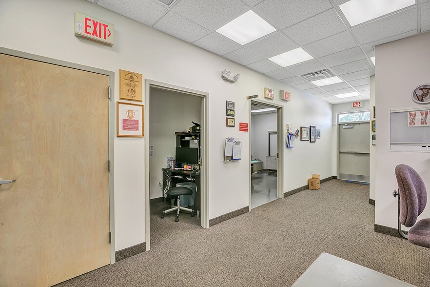 More Photos Of 2300 SE 17th St, Ocala Medical For Lease