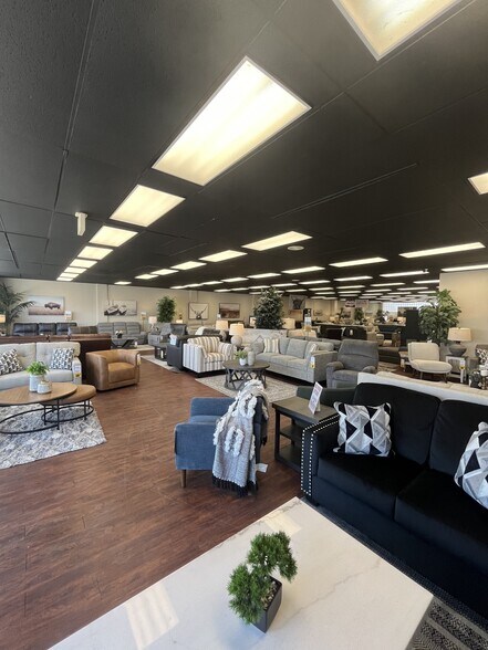 More Photos Of 1219 N Division St, Spokane Freestanding For Sale