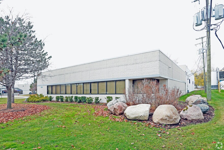 More Photos Of 35715 Stanley Dr, Sterling Heights Light Manufacturing For Lease