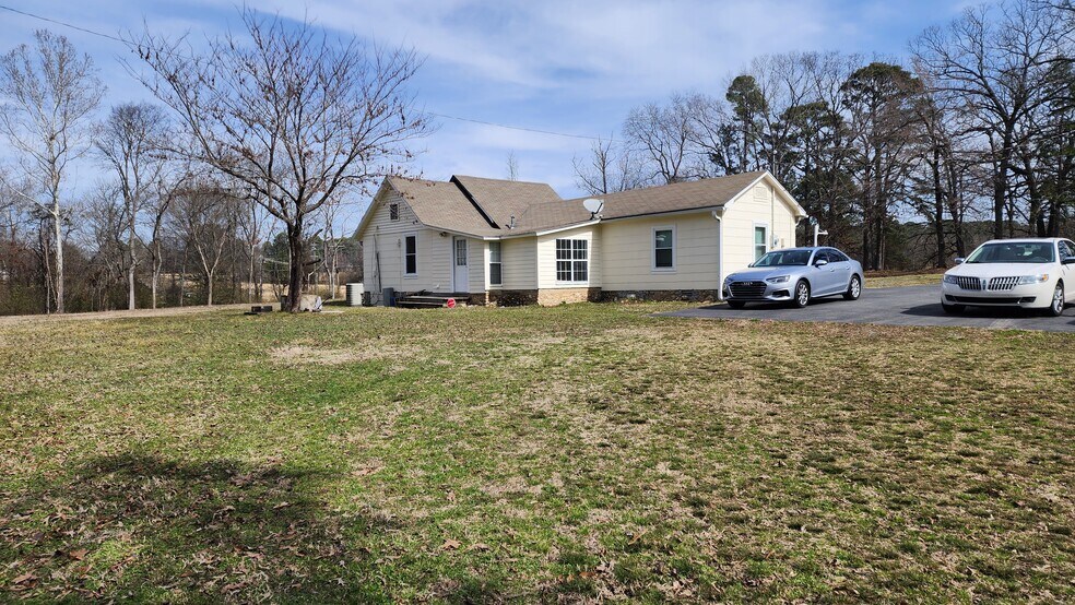 More Photos Of 5013 Springhill Rd, Benton Freestanding For Sale