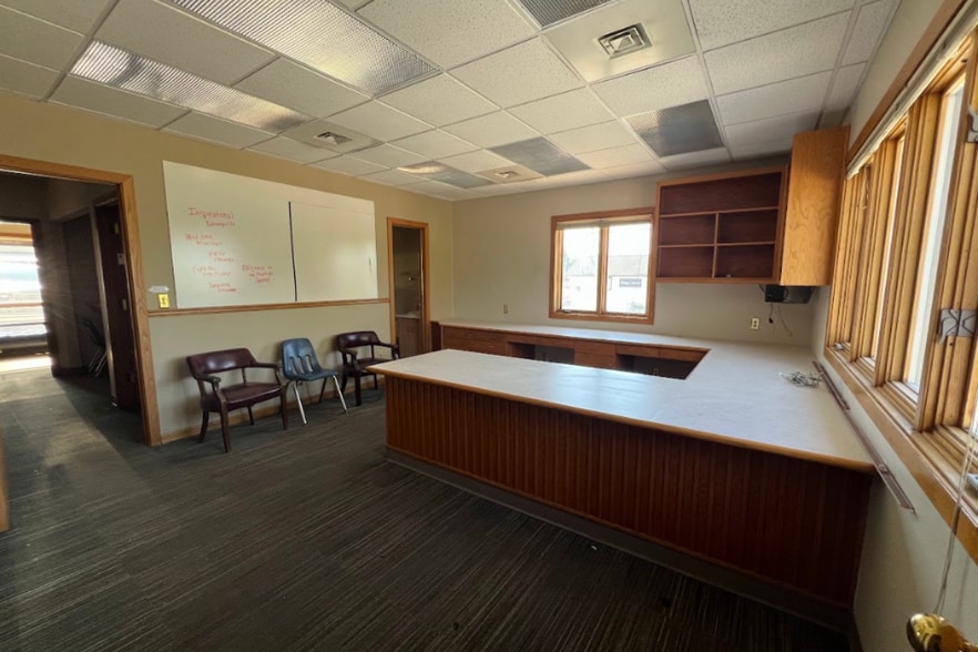 More Photos Of 5201 Hamilton Rd, Columbus Office For Lease