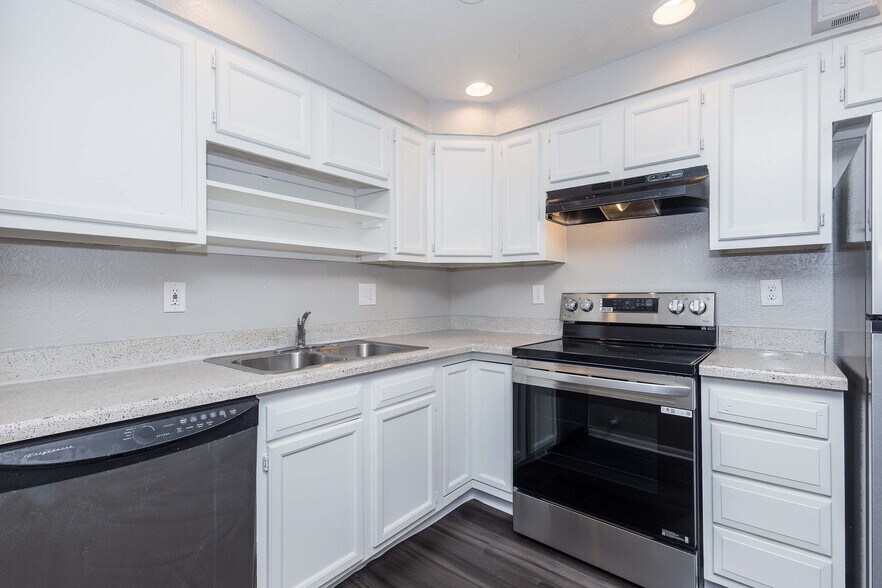 More Photos Of 651 29th St, Denver Apartments For Sale