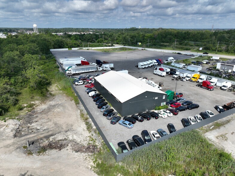 More Photos Of 3236 Rennie Smith Dr, South Chicago Heights Warehouse For Sale