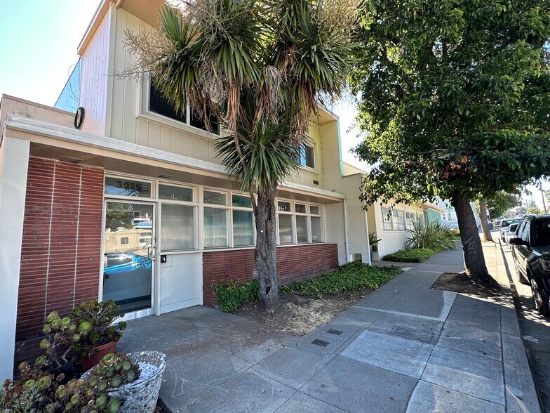 Primary Photo Of 3201-3215 Macarthur Blvd, Oakland Medical For Sale