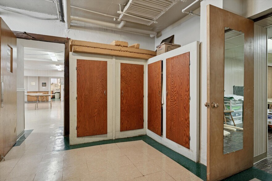 More Photos Of 725 Navarre Ave, Toledo Religious Facility For Sale