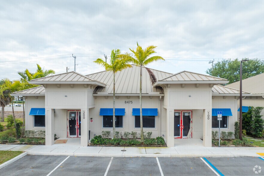 More Photos Of 8475 Lake Worth Rd, Lake Worth Medical For Sale