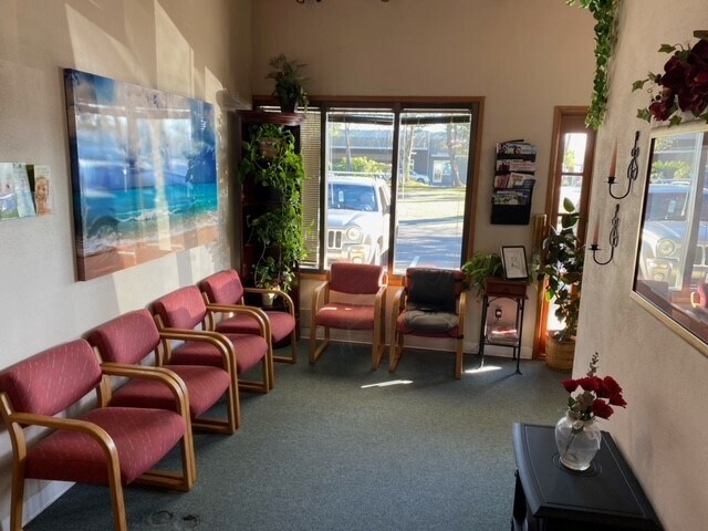 More Photos Of 19635 SW Tualatin Valley Hwy, Beaverton Medical For Lease