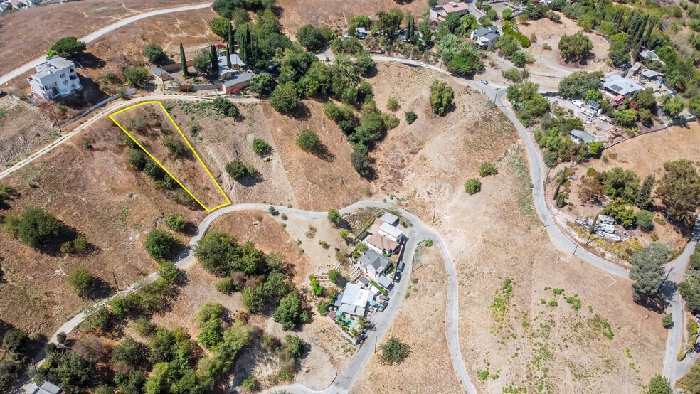 More Photos Of 2600 Paradise dr, Los Angeles Land For Sale